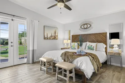 Near Old Town & ASU Campus Offering Heated Pool,Covered Gazebo,Yard Games & more