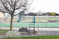 Huge 8Br for 20+: 6 Kings, Hot Tub, Cinema, Arcade, Pool Table & Big Parking