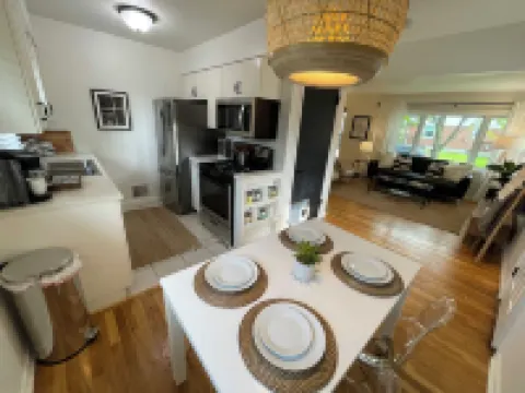 Charming 3-bedroom house with fenced yard in a quiet  neighborhood  Dog Friendly Hotels in Kettering