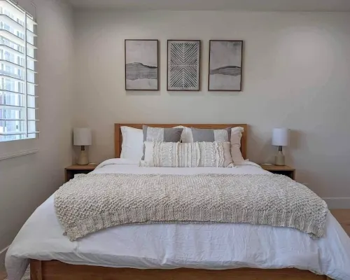Private studio centrally located Hotels in Simi Valley