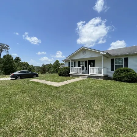 Relaxing 2 bedroom home minutes away from PMRP