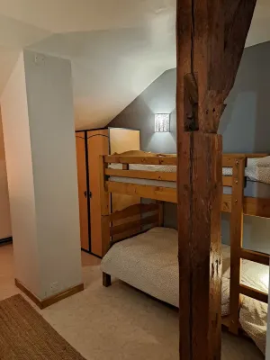 Quiet 70 m2 gîte in Les Rousses near the ski slopes and lake Hotel dekat Base Nautique du Lac des Rousses