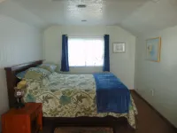 Cozy Cottage on family hazelnut farm in beautiful Willamette Valley Hotels near Molalla Assembly of God