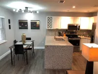 Amazing Five-Star Luxury Thornton Park two Bedroom Apt - close to Kia Center.