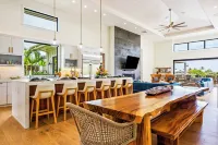 Spectacular View Home for 20! Ocean, Mountain, golf views! 5min from Poipu beach