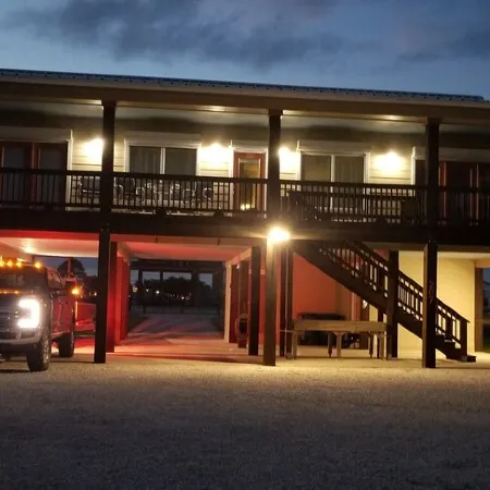 Location, Location!! Only Steps to Froggies Boat Ramp and Bait dock
