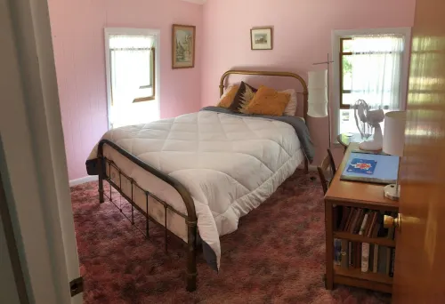 Year round lakefront house on Keuka Lake