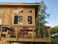 New home with mountain views! Great for trail side biking. Monthly discount.