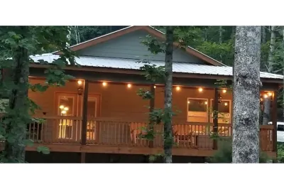 Brand New-1 Bedroom Condo right on the Toccoa River 차타후치-오코니 국유림 주변 호텔