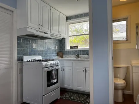 Quiet North End - 2 Bedroom Bungalow, Off Street Pkg, Close to beach and rides!!