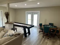 Lake House! Game Room, Fire Pit, Huge Kitchen, Remodeled!