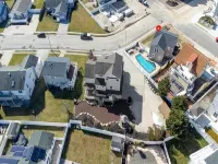 Steps to the Beach in Brigantine - Sea Point - Beautiful Pool Hotels in Brigantine