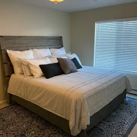 Cozy, clean, relaxing, safe home