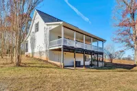 Kyle's Place is a relaxing retreat in close proximity to Smith Mountain Lake.