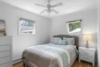 Beautiful remodeled 2 bedroom home — 5 min from the beach! 20 percent for week