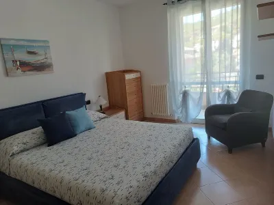 Accogliente Appartamento a 3 km da Sestri Levante con Parcheggio Privato