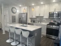 LUXURY BIG APARTMENT. VERY CLOSE TO NYC Hotels in West New York