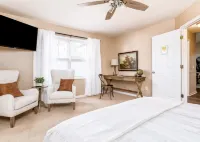 NEW! Sleeps 12! - Pinehurst - Minutes to Resort 4BR Hotel dekat The Country Club of North Carolina