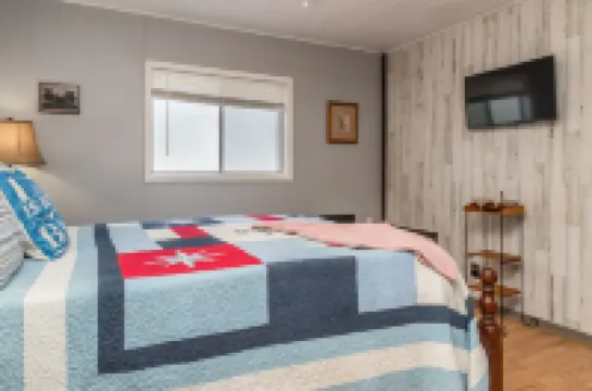 HOUSE by Lake Taneycomo at Rockaway Rentals