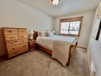 All Seasons Mountain Retreat-Ski trails/FAST Wi-Fi