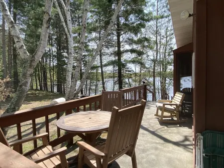 Newly remodeled cabin on quiet lake w/no public access in Spooner, WI.