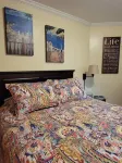 Private Entrance with off street Carport Parking! Hotels near Clinton Plaza