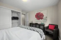 Luxury 8 beds Villa with Private Heated Pool & Resort Amenities