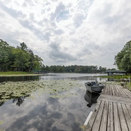 Lake Kawaguesaga! Private Dock! Bikes, Canoe+Kayak Included! Summer Dates Open!