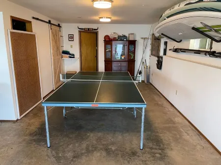 Waterfront cabin facing the sunset