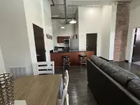 Toledo Tranquility: Luxe 2-Bed Retreat - Your Perfect Stay Awaits! ADA compliant Hotels in Toledo