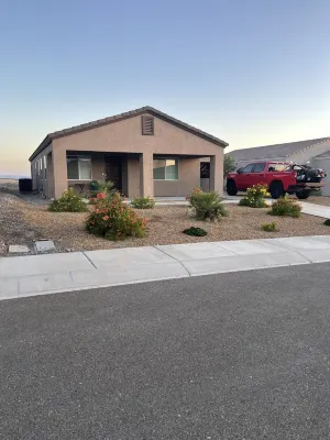 Wonderful 2 BR 2 bath home- Pool & Jacuzzi access