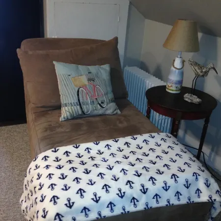 Cozy Beach Apartment, private entrance and parking spot . <br>