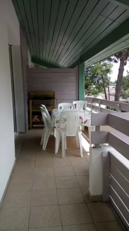 Appartement Rénové Entre Océan et Forêt Отели в г. Мольетс-э-Маа