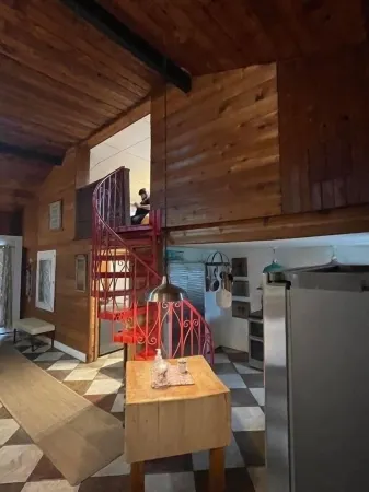 Sleep 7 near Texoma. King Bed! Small dog friendly!