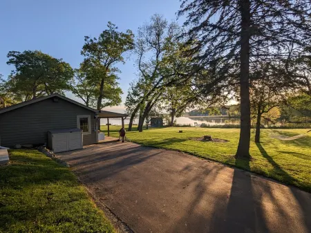 Dogs Stay Free! Lakefront Bungalow with Dock