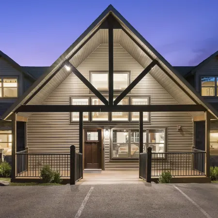 Lake View Escape - Sleeps 22, Game Room, Indoor Pool