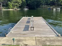 Relaxation Retreat-Cozy “Retreat” to unwind located directly on the water’s edge