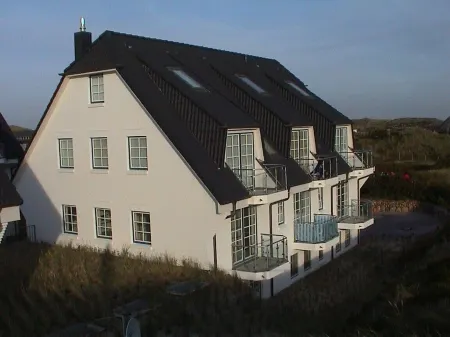 Exclusive holiday apartment near the beach in a stunning dune landscape