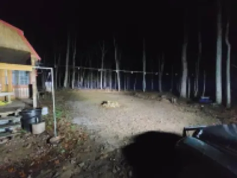 Primitive Cozy Tiny Cabin with Starlink Internet