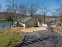 Sunset Hollow - Lakefront MM22 near dining/attractions - bring the whole family!
