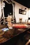 Clemson 3Br Family-Friendly Near Stadium with 75” TV and Indoor Putt Green - ห้องครัว