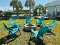 Barefoot Bungalow at Atlantic Beach! Pet-Friendly!