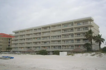 Top Floor with  Spectacular Direct Gulf View