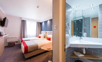 Holiday Inn Express Strathclyde Park M74, Jct.5