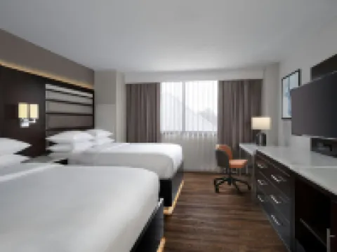 Delta Hotels Jacksonville Deerwood Hotels in Jacksonville