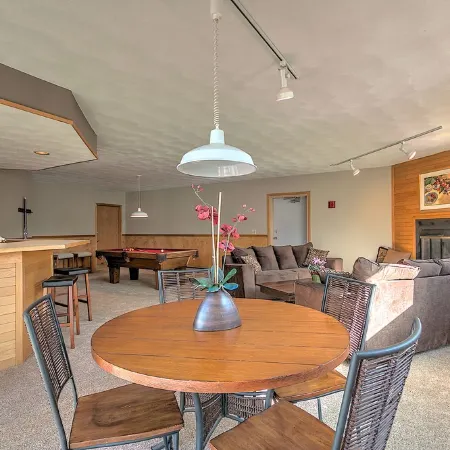The Gem Of East Bay! Completely Remodeled 2nd Floor Unit With Breathtaking Views