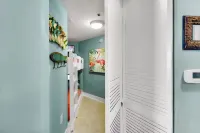 Closest 2 Bedroom to Beach Spectacular Gulf, Pier, & 🐬 View at A403 Waterscape Hotels in Okaloosa Island