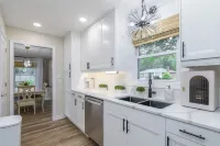 Chic 4-BDR 3 BA Home in Safe, Desired Neighborhood 5 Min from State Capitol.