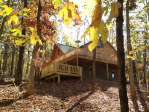 Bear Crossing - New Luxury Mountain Getaway near Luray & Skyline