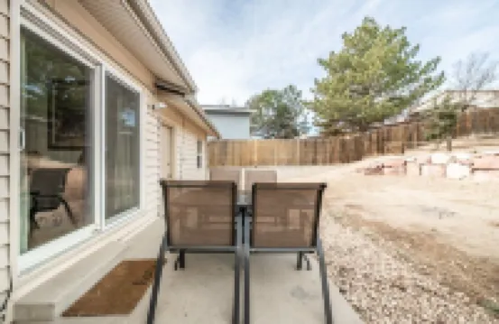 "Central Springs" Super Cozy 4Bed / 2Bath Home GREAT Location! Click to see more